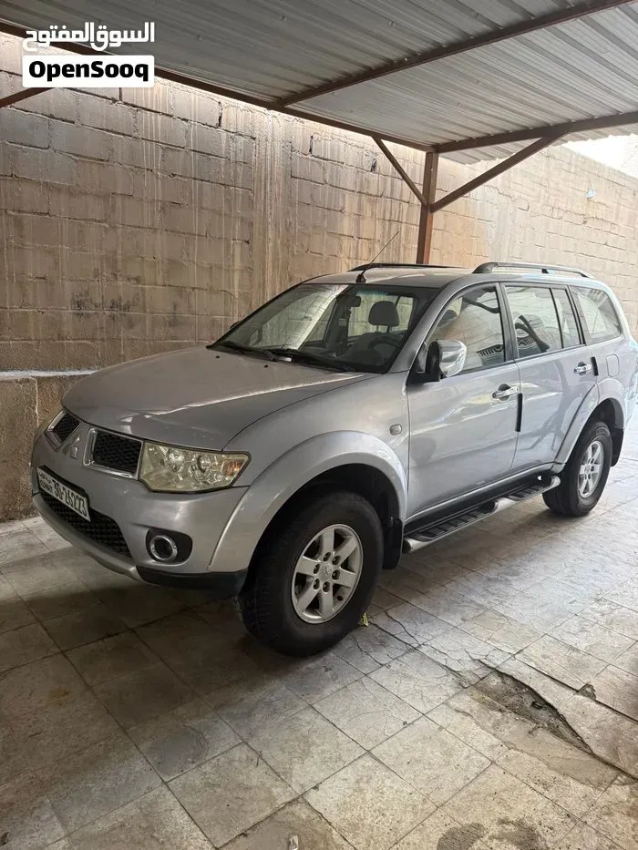Mitsubishi Pajero 2013 photo 5
