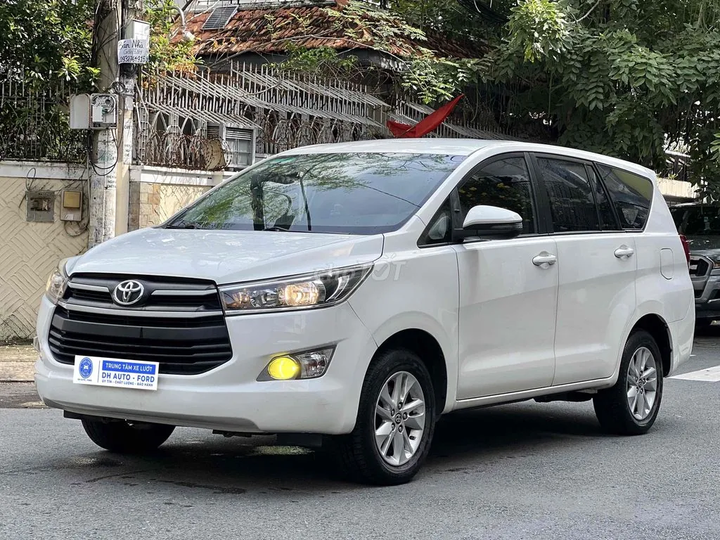 Toyota Innova 2019 photo 2
