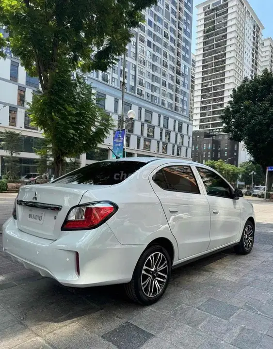 Mitsubishi Attrage 2023 photo 3