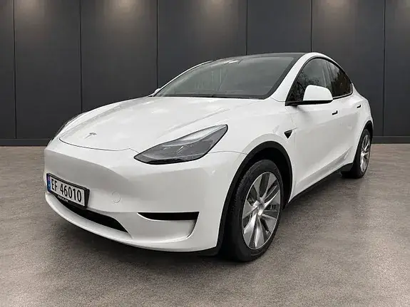 Tesla Model Y 2023 photo 3