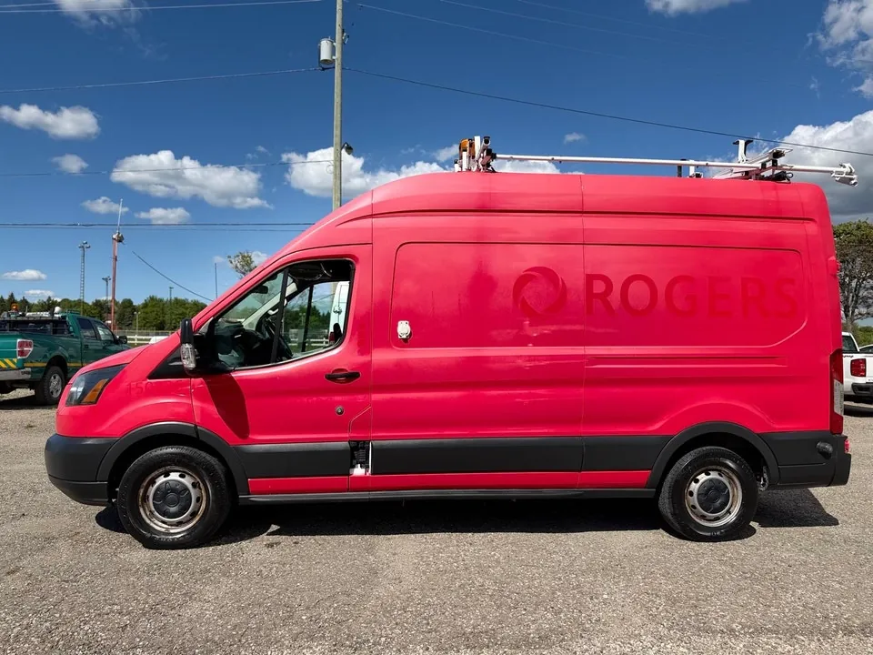 Ford Transit 2015 photo 2