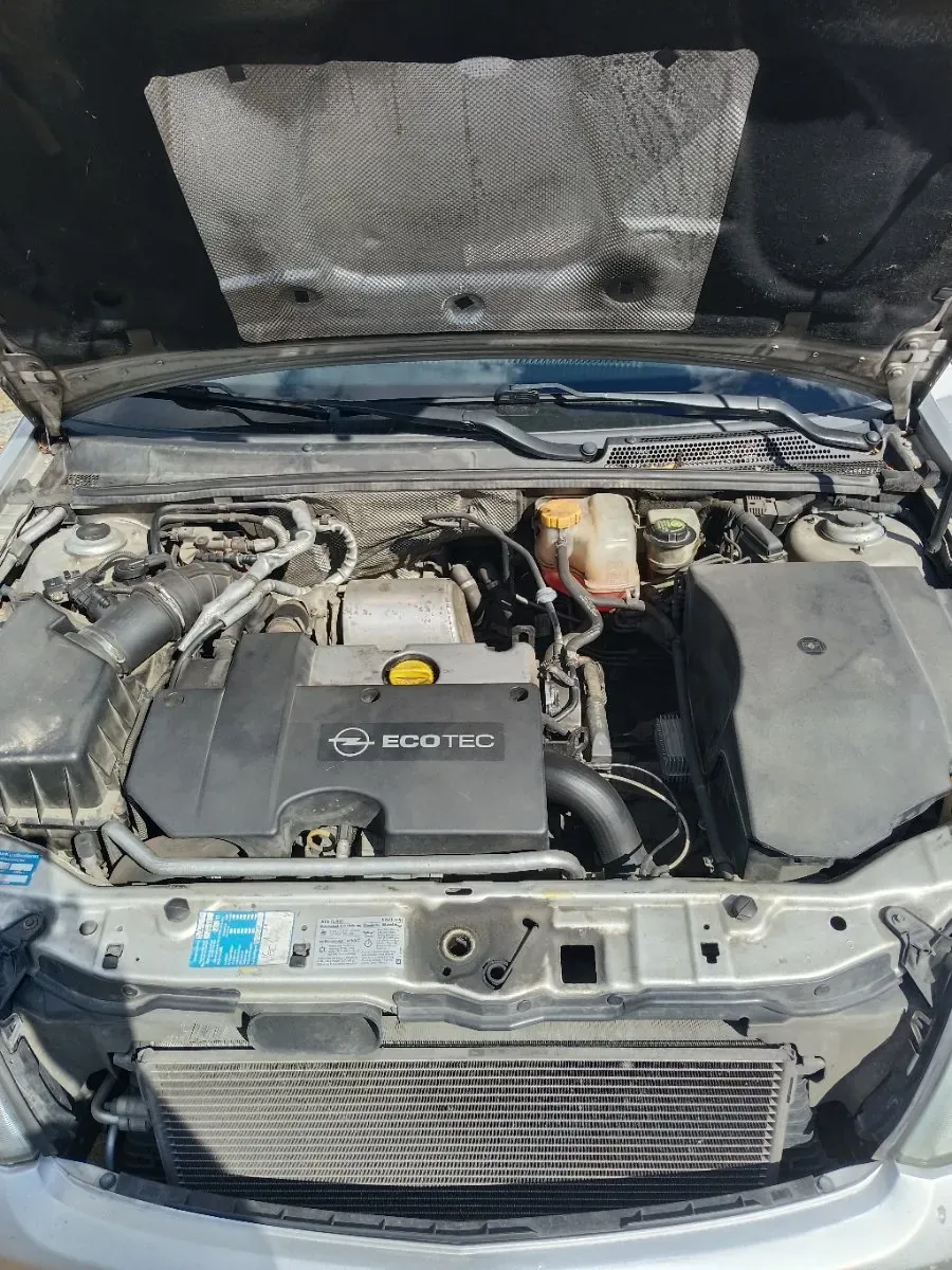 Opel Vectra 2004 photo 2