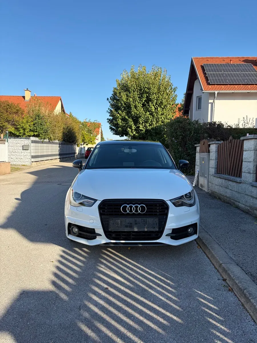 Audi A1 2014 photo 3