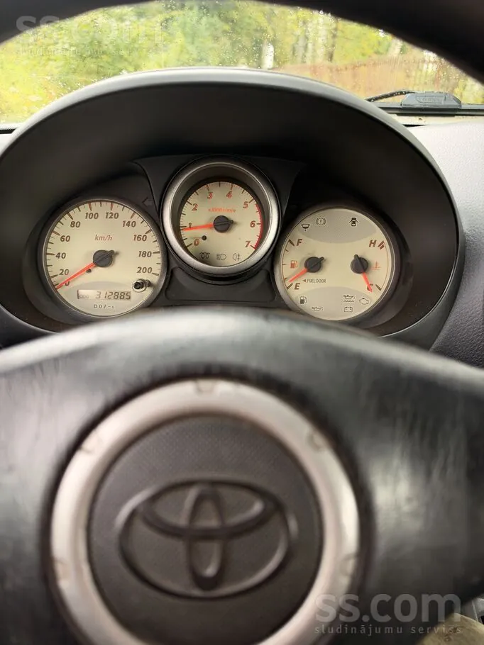 Toyota Rav4 2003 photo 5