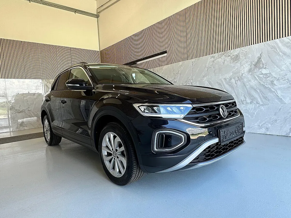 Volkswagen T-Roc 2024 photo 3