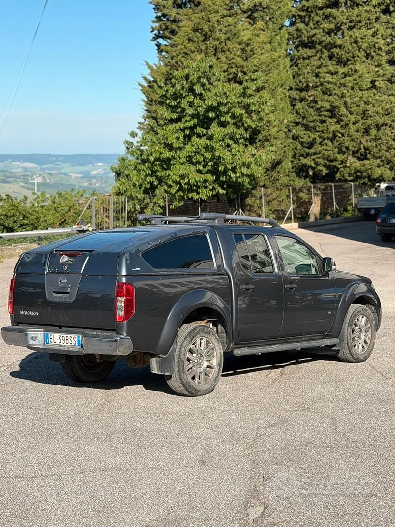 Nissan Navara 2012 photo 5