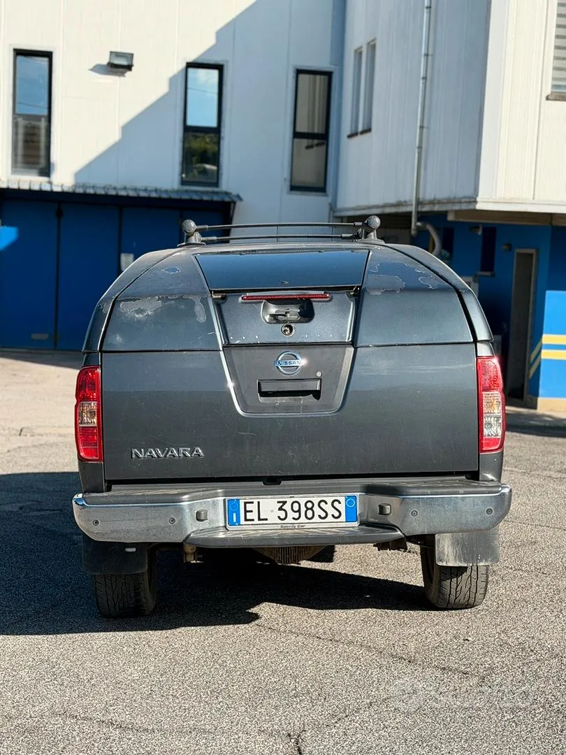 Nissan Navara 2012 photo 4
