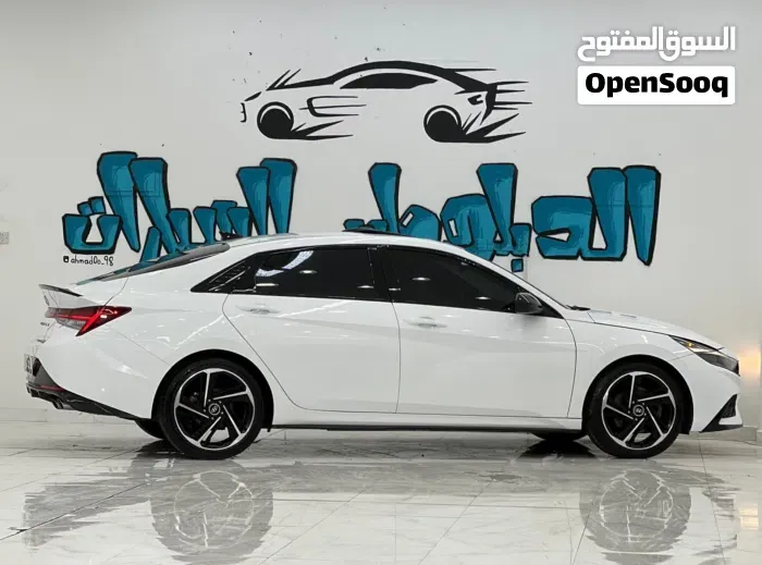 Hyundai Elantra 2023 photo 2