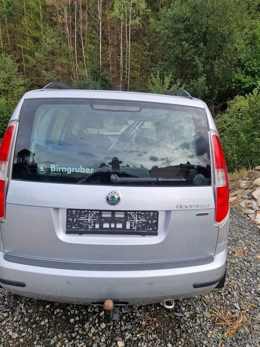 Skoda Roomster 2010 photo 3
