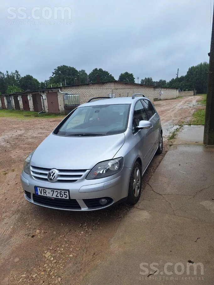 Volkswagen Golf Plus 2008 photo 2
