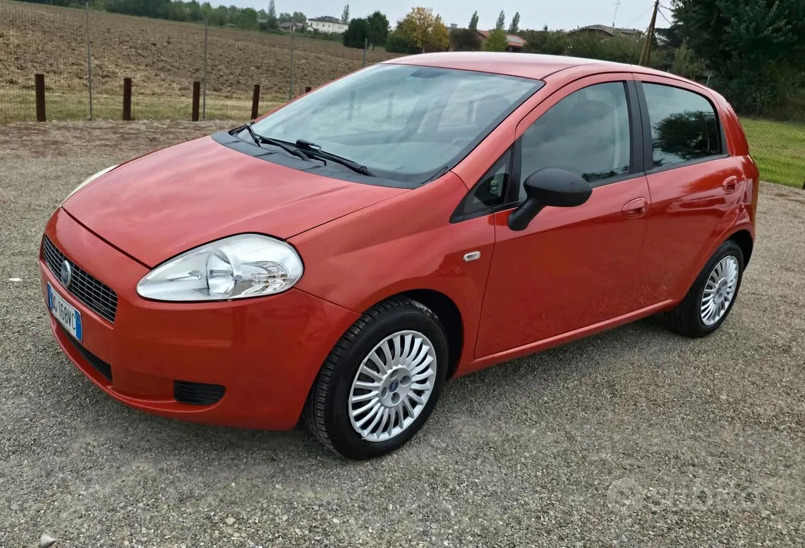 Fiat Grande Punto 2007 photo 2
