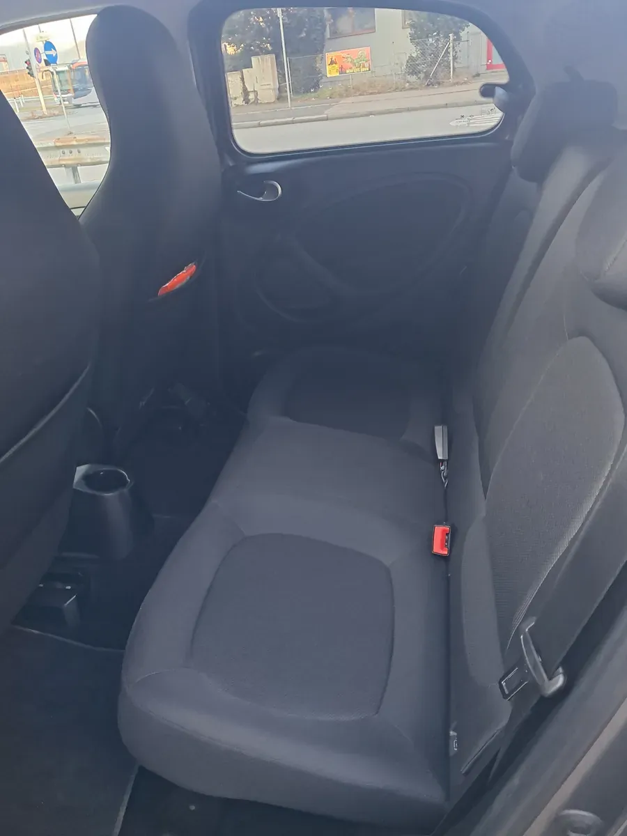 Smart Forfour 2019 photo 2