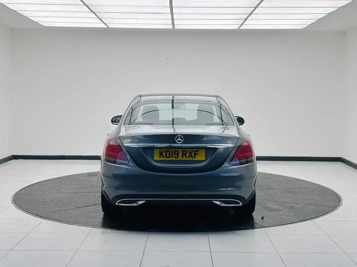 Mercedes-Benz C-Class 2019 photo 5