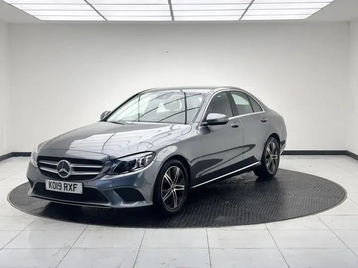 Mercedes-Benz C-Class 2019 photo 3