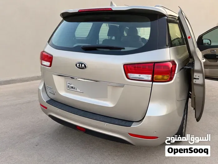 Kia Carnival 2017 photo 4