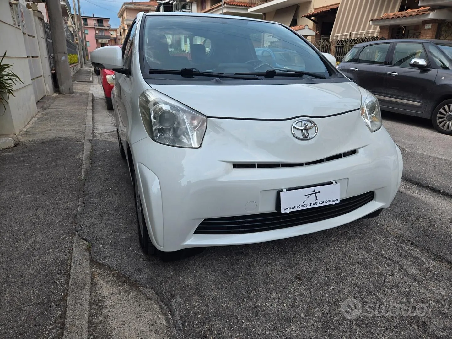 Toyota Iq 2009 photo 3