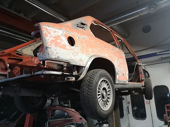 BMW 2002 1972 photo 3