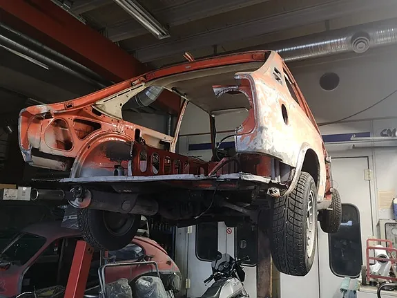 BMW 2002 1972 photo 4