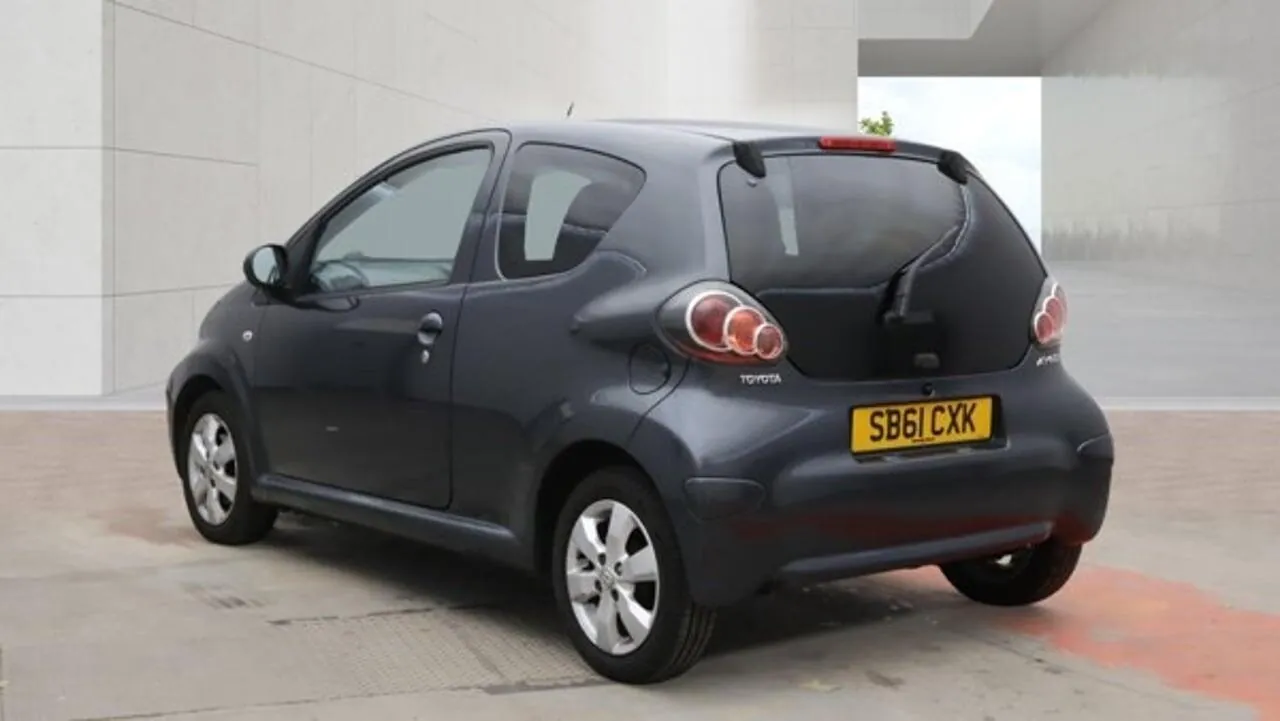 Toyota Aygo 2011 photo 3