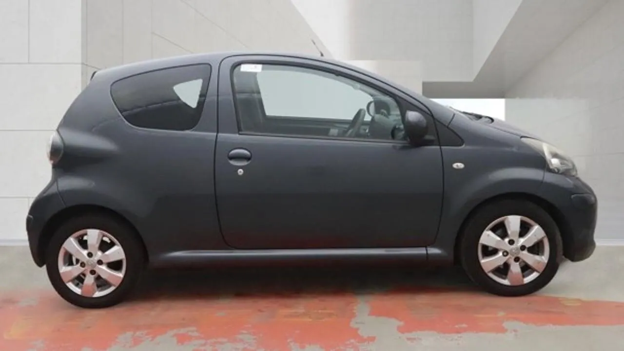 Toyota Aygo 2011 photo 5