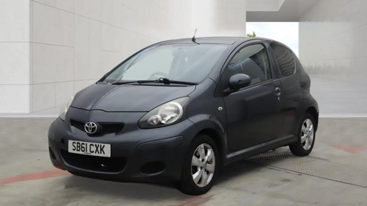 Toyota Aygo 2011 photo 2