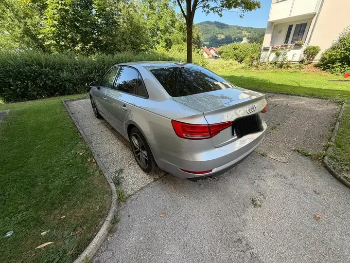 Audi A4 2017 photo 3