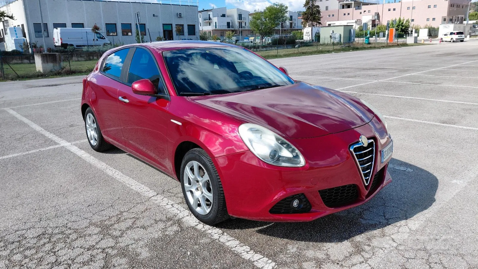 Alfa Romeo Giulietta 2013 photo 2