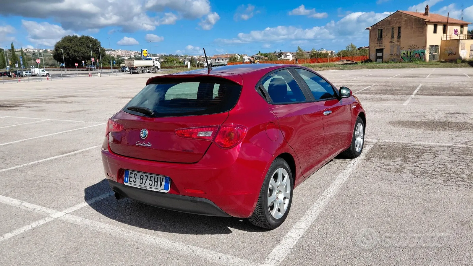 Alfa Romeo Giulietta 2013 photo 4
