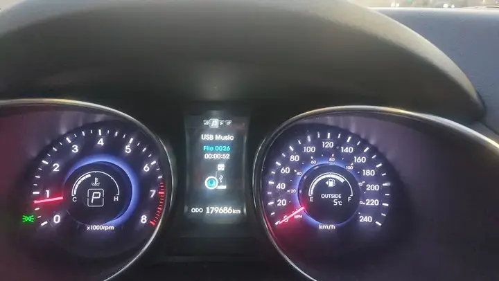 Hyundai Santa Fe 2014 photo 5