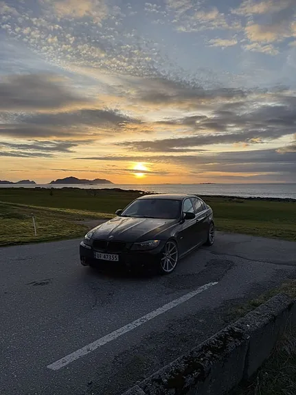 BMW 316D 2010 photo 3