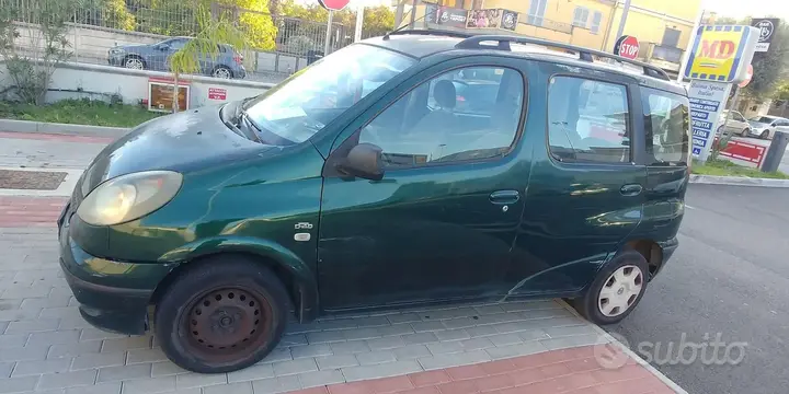 Toyota Yaris Verso