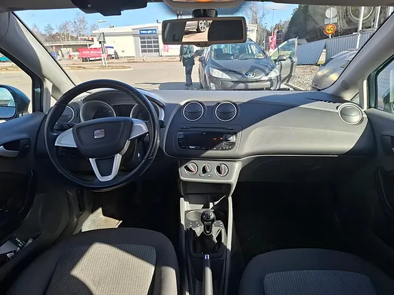 Seat Ibiza 2011 photo 5