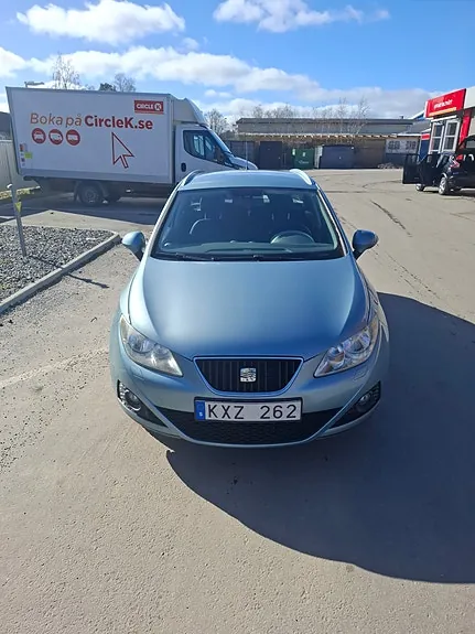 Seat Ibiza 2011 photo 2
