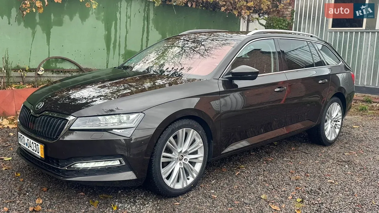 Skoda Superb 2022 photo 3