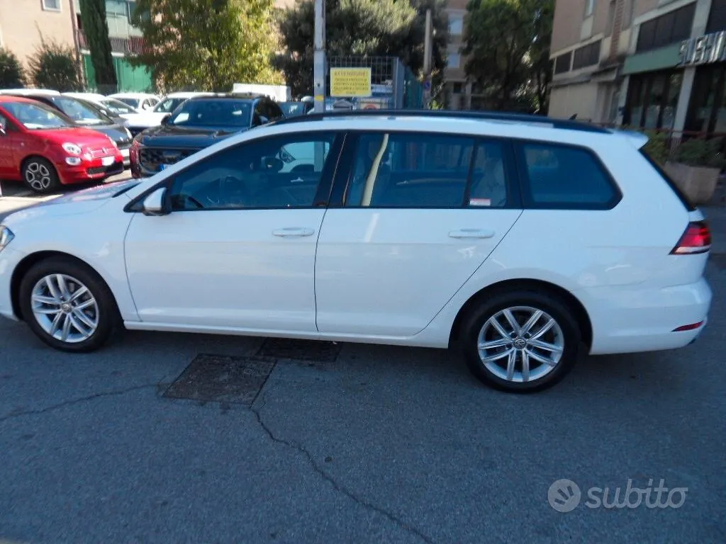 Volkswagen Golf Variant 2019 photo 3