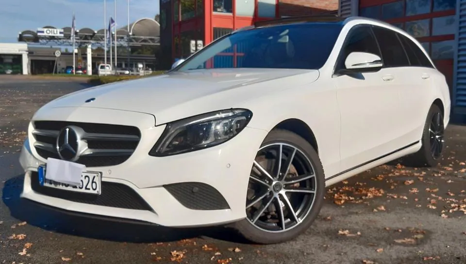 Mercedes-Benz C 220 D