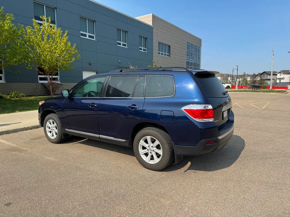 Toyota Highlander 2012 photo 3