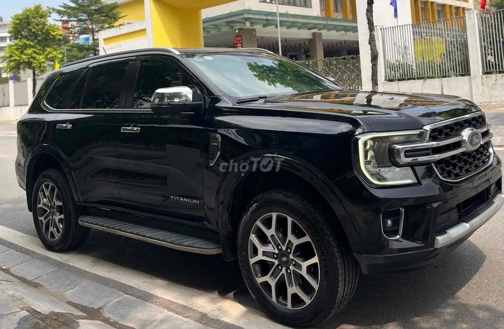 Ford Everest 2022 photo 3