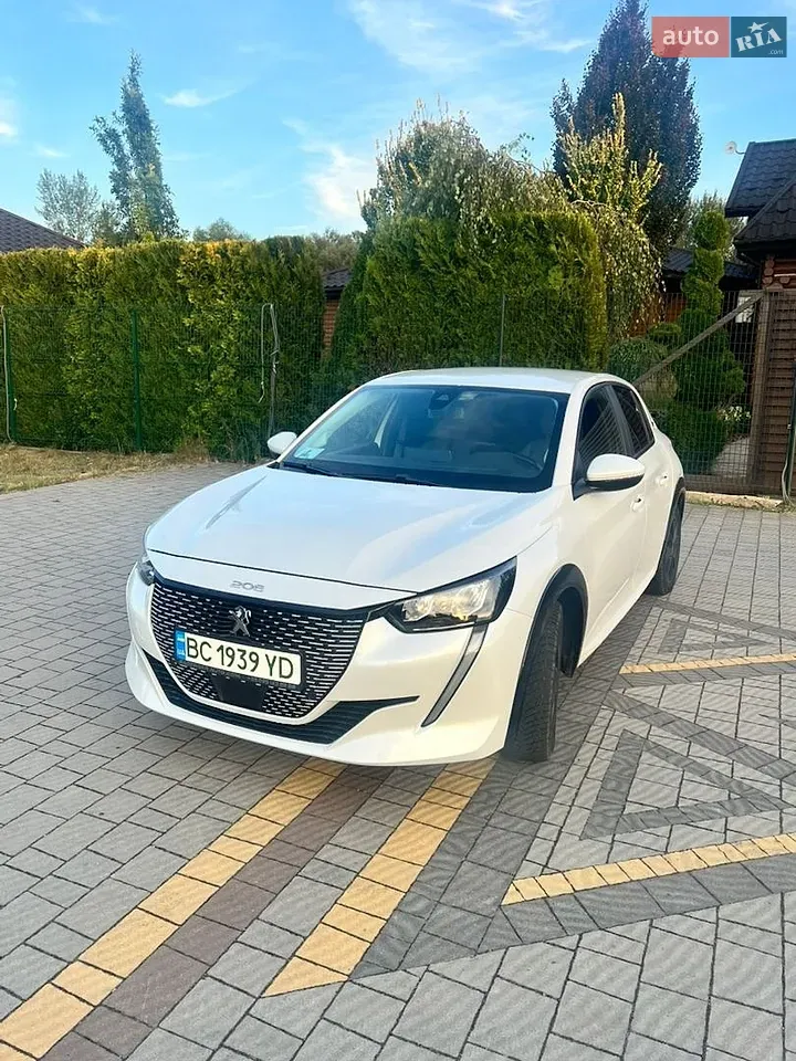 Peugeot E-208 2020 photo 3