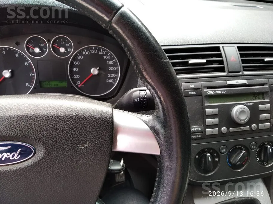 Ford C-Max 2004 photo 2