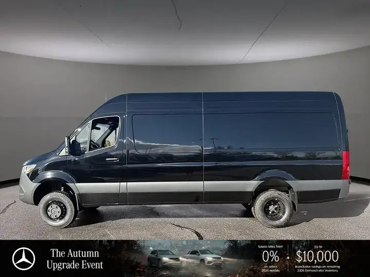 Mercedes-Benz Sprinter 2026 photo 4