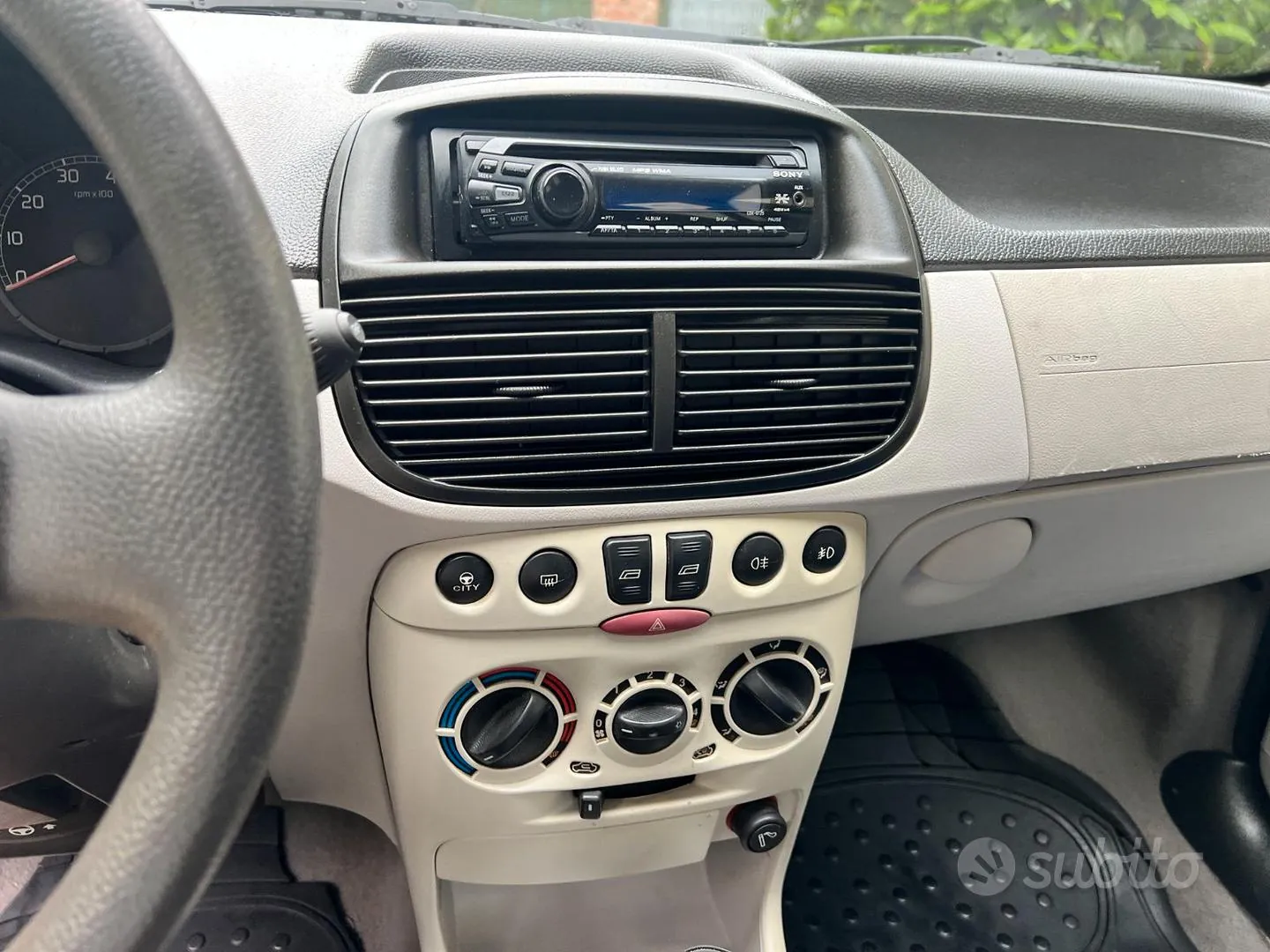 Fiat Punto 2003 photo 5