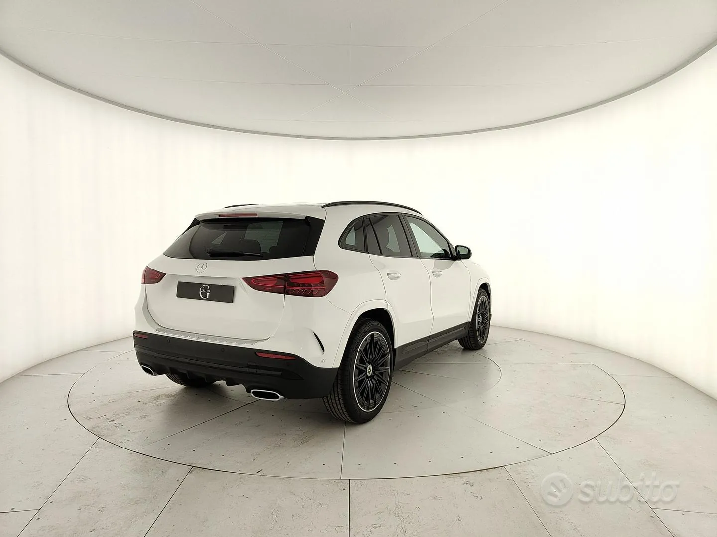Mercedes-Benz Gla photo 3