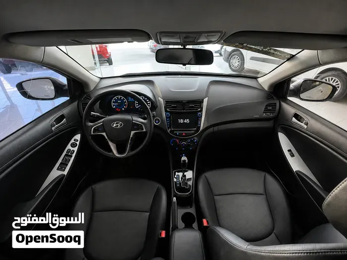 Hyundai Accent 2018 photo 3