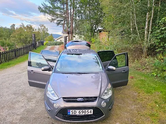 Ford S-Max 2013 photo 3