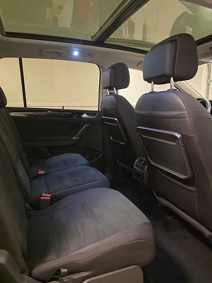 Volkswagen Touran 2021 photo 2