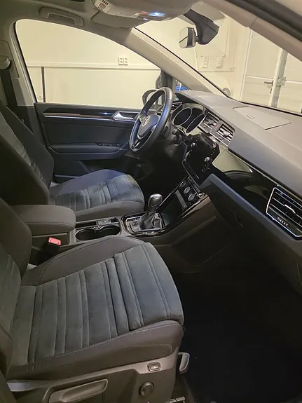 Volkswagen Touran 2021 photo 3