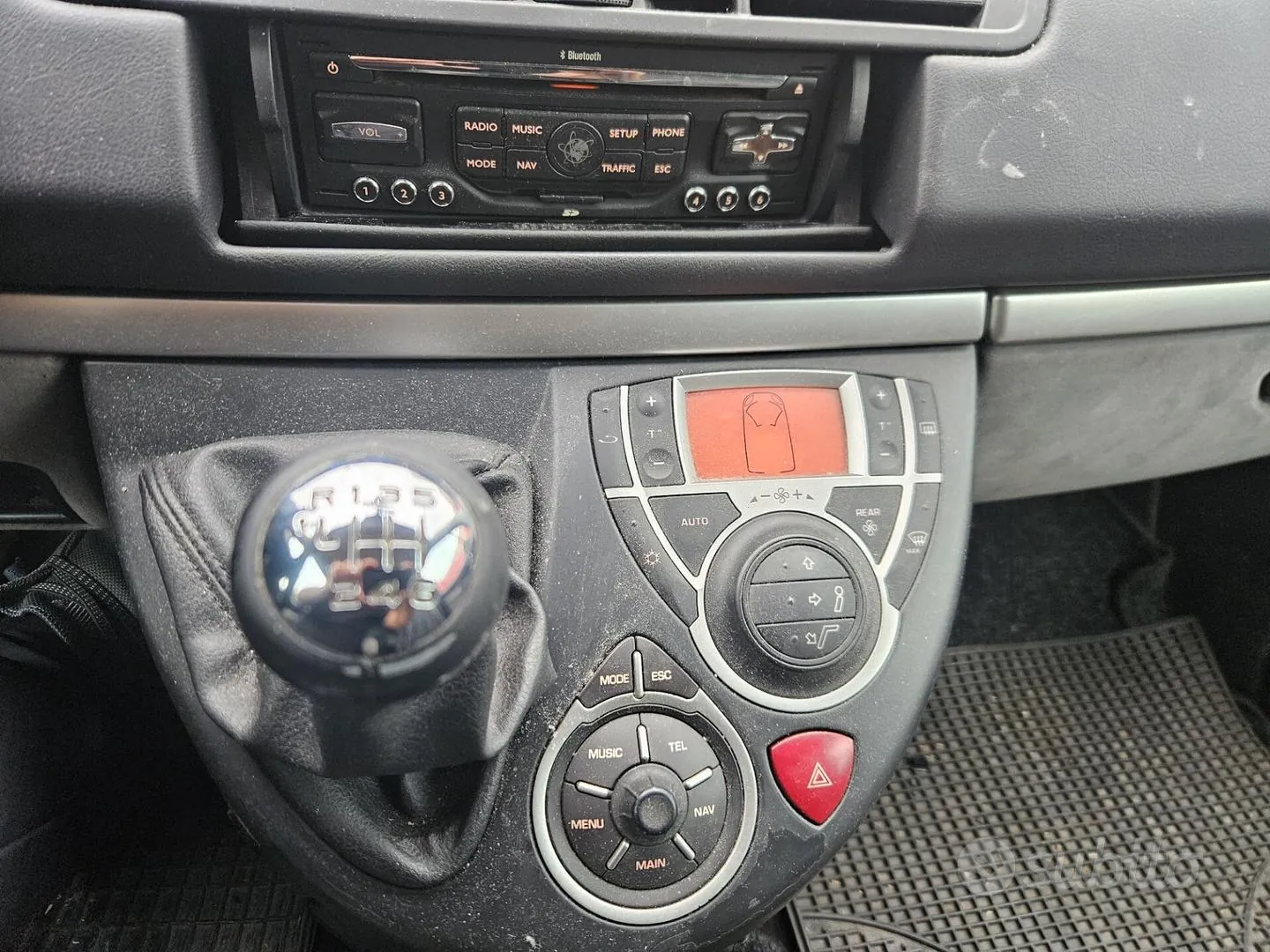 Peugeot 807 2009 photo 4
