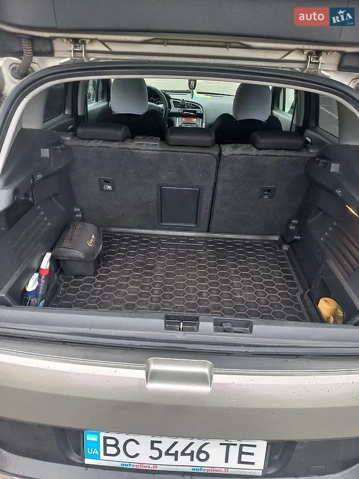 Peugeot 3008 2009 photo 3