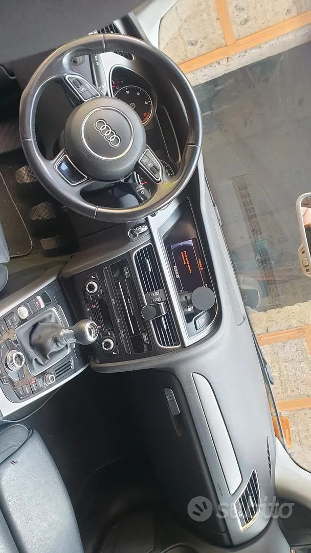 Audi A4 2012 photo 3